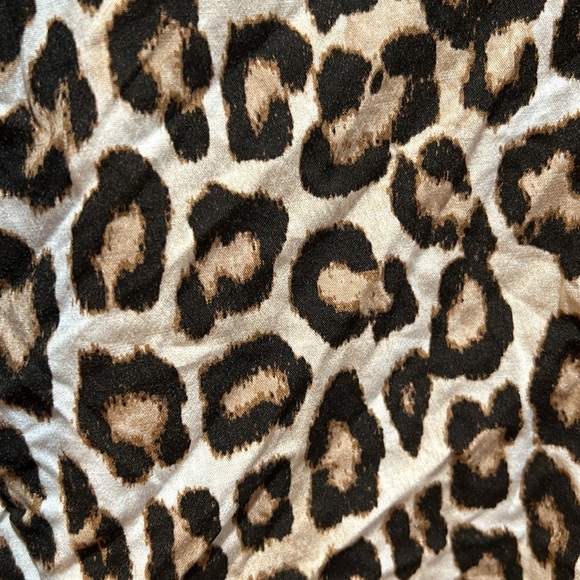 Chicos women’s  animal print blouse long sleeve size 2 GUC - Picture 5 of 12